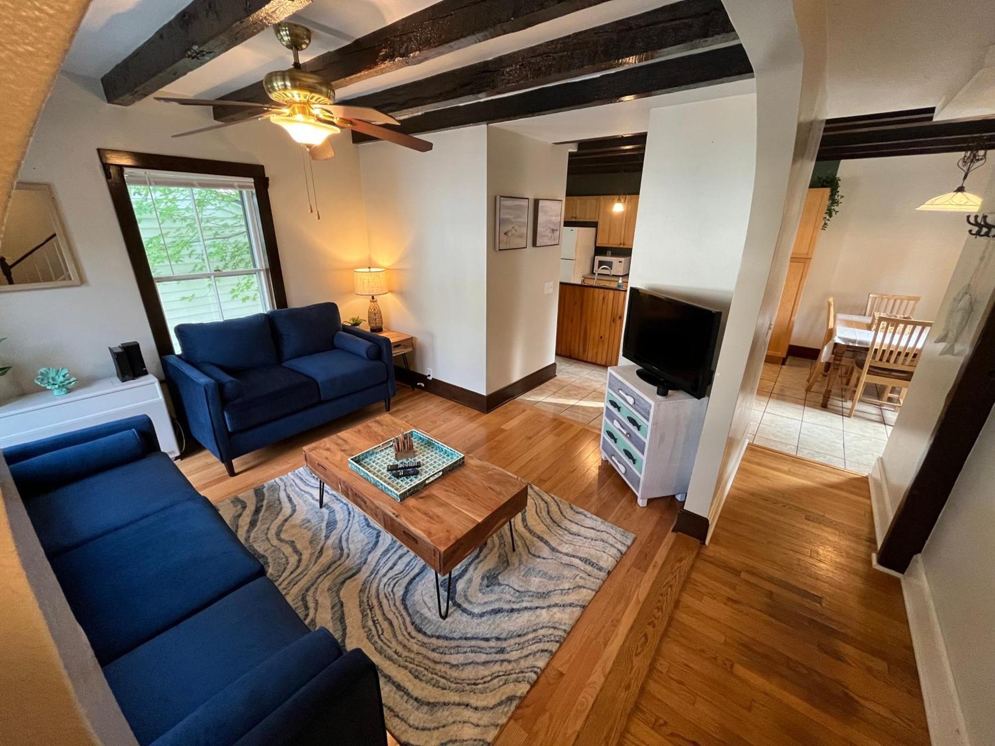 Cozy 3Br Beach House By The Sea オールドオーチャードビーチ エクステリア 写真